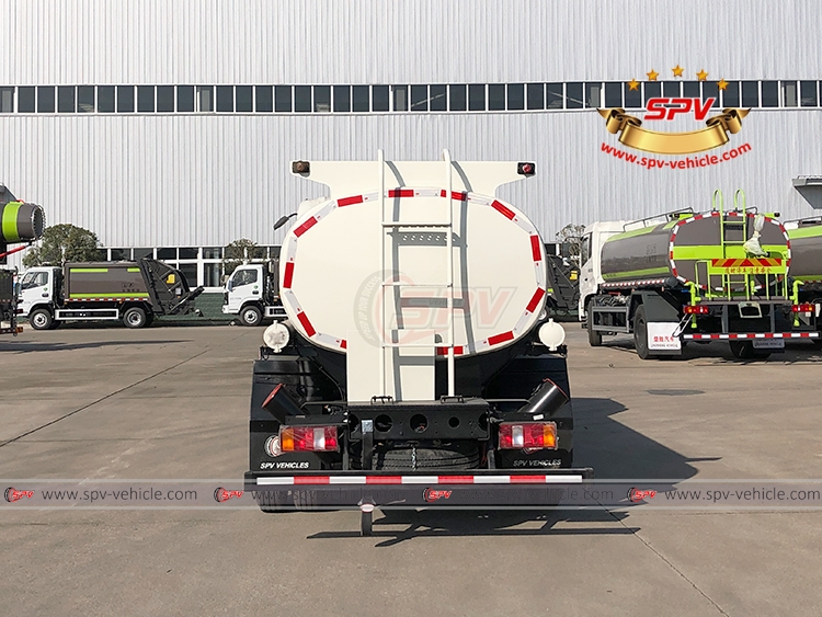 5,000 Litres Petroleum Tank Truck Sinotruk - B 5,000 Litres Petroleum Tank Truck Sinotruk - B